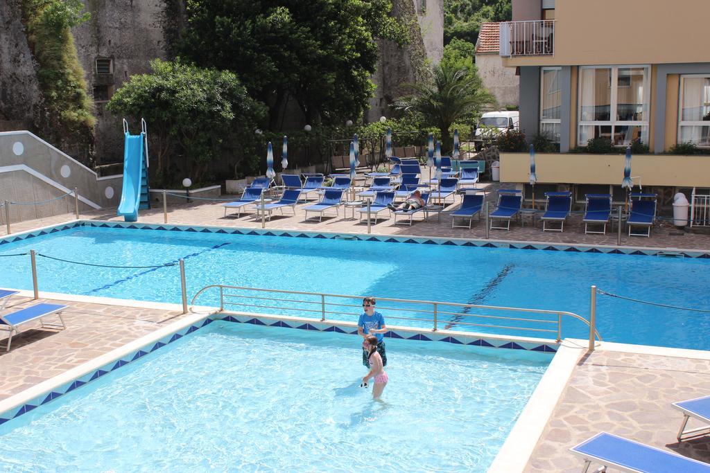Casa Vacanza San Pietro Maiori Εξωτερικό φωτογραφία